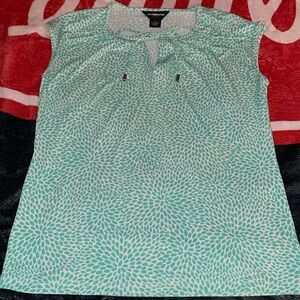 Liz Claiborne Career Business Casual Top